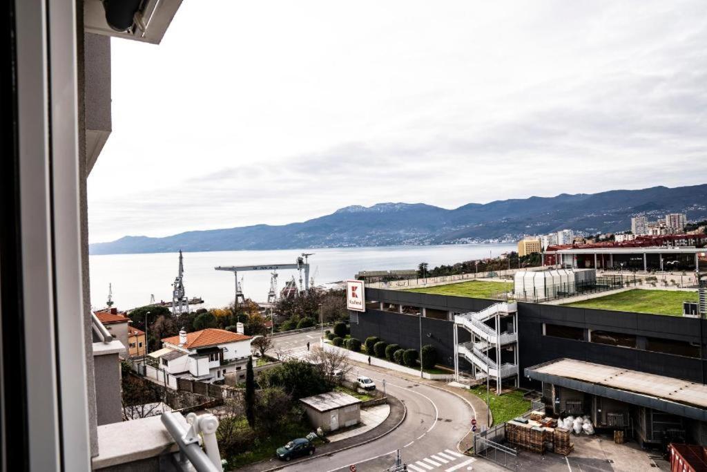 Apartment West Rijeka Exterior foto